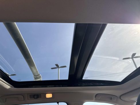 Used 2024 Nissan Pathfinder SL w/ SL Premium Package image 13