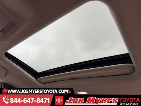 Used 2025 MAZDA CX-30 AWD 2.5 S w/ Preferred Package image 29