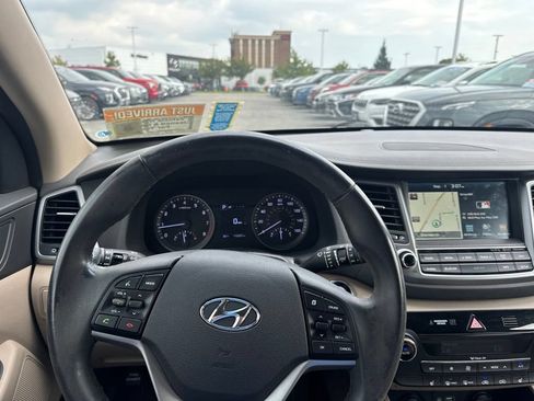 Used 2017 Hyundai Tucson Limited AWD/4WD image 11