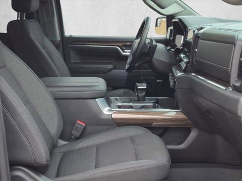 Used 2024 Chevrolet Silverado 1500 LT Trail Boss w/ Convenience Package II AWD/4WD image 14