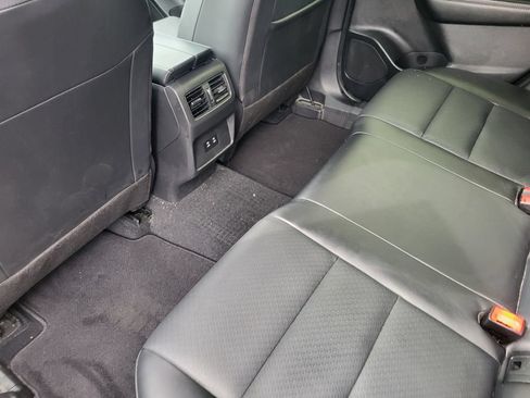 Used 2024 Nissan Rogue SV w/ SV Premium Package AWD/4WD image 24