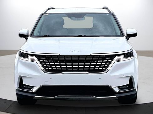 Used 2024 Kia Carnival SX image 3