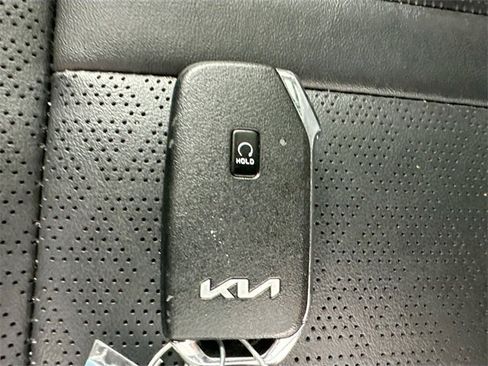 Used 2022 Kia Sorento SX image 18