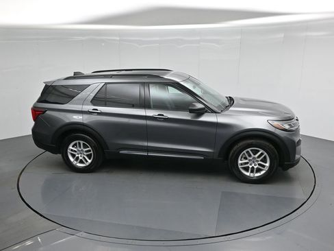 Certified 2025 Ford Explorer Active image 54