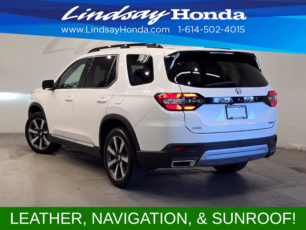 Used 2024 Honda Pilot Touring image 4