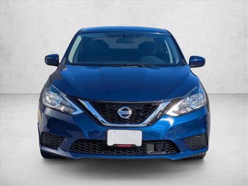 Used 2018 Nissan Sentra S image 2