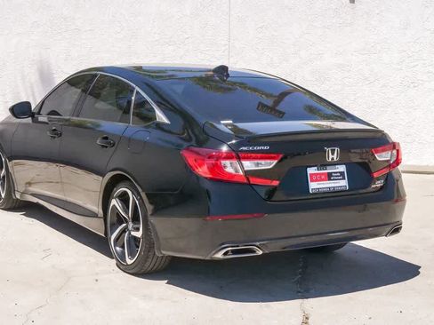 Used 2022 Honda Accord Sport image 7