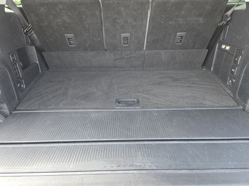 Certified 2025 Ford Expedition Active image 31