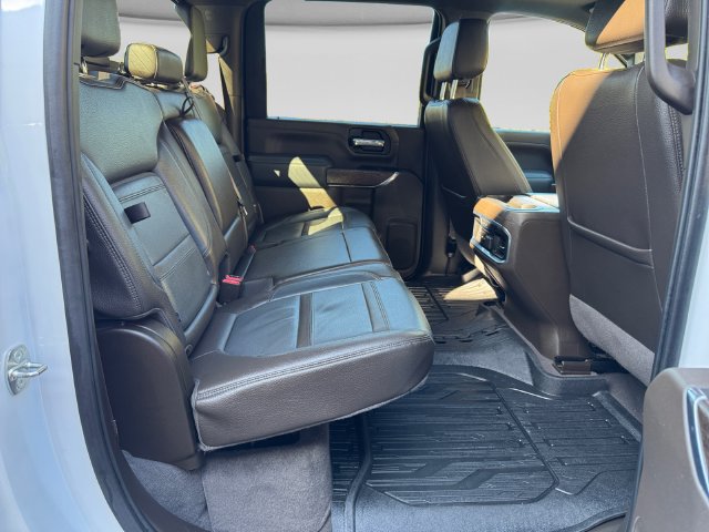 Used 2023 GMC Sierra 3500 Denali w/ Denali Ultimate Package AWD/4WD image 17