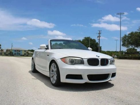 Used 2013 BMW 135i Convertible RWD image 31