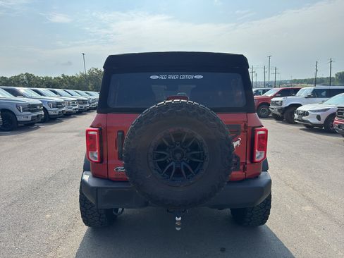 Used 2022 Ford Bronco 4-Door AWD/4WD image 6