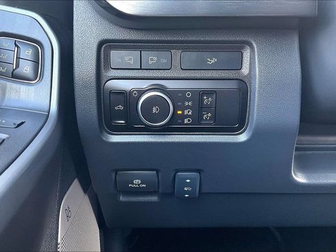 Used 2024 Ford F250 Lariat AWD/4WD image 38