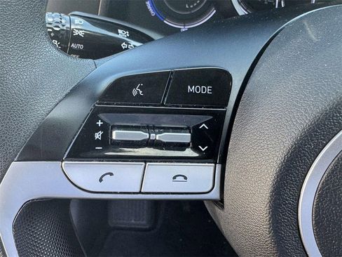 Used 2022 Hyundai Elantra Blue image 19