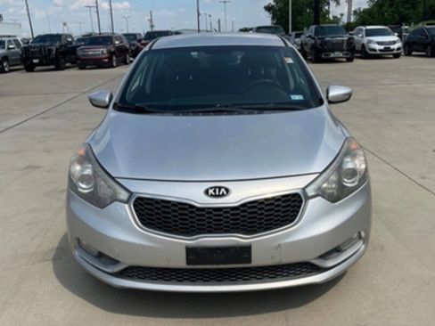 Used 2014 Kia Forte EX image 2