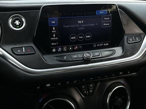 Used 2020 Chevrolet Blazer LT w/ Sound & Technology Package FWD image 19