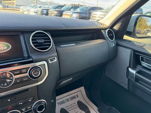 Used 2016 Land Rover LR4 HSE image 16