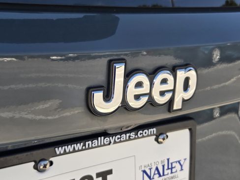 Used 2018 Jeep Renegade Latitude image 32