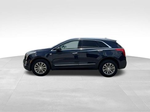 Used 2017 Cadillac XT5 Luxury w/ Driver Awareness Package FWD image 8