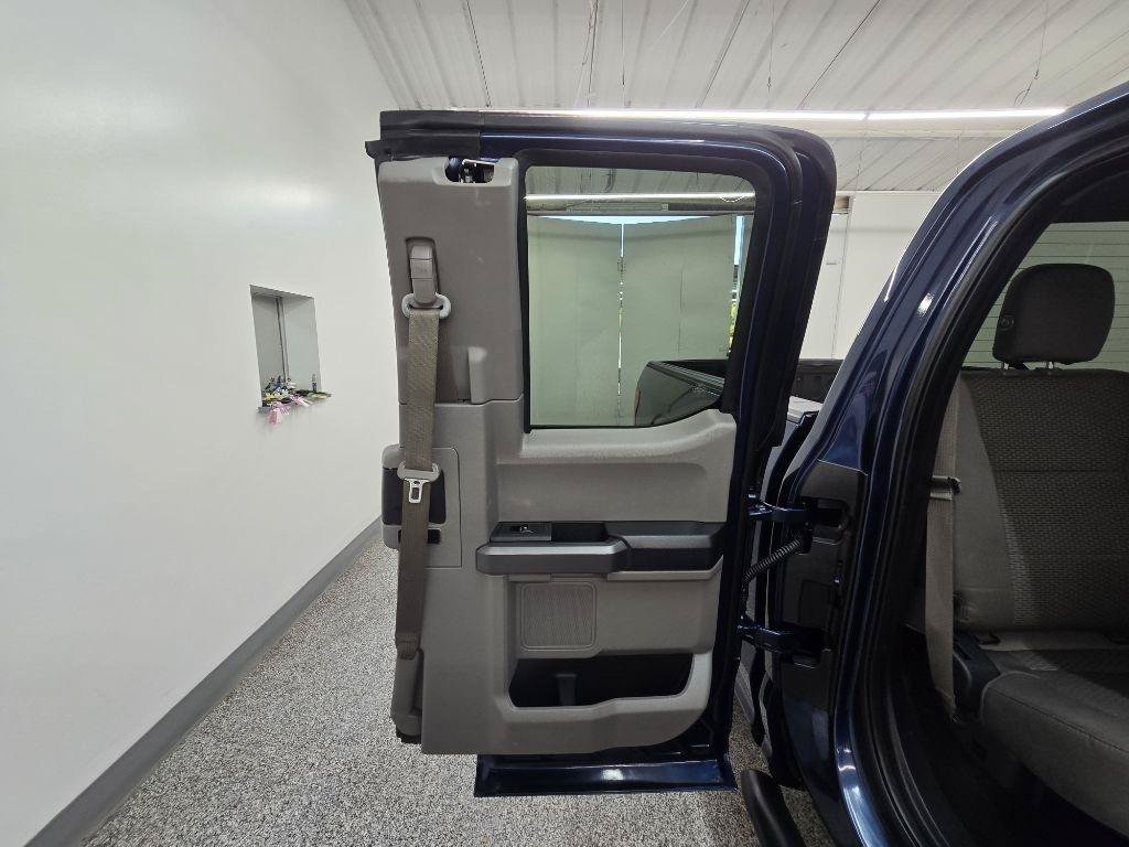 Used 2015 Ford F150 XLT w/ Equipment Group 301A Mid RWD image 26