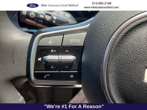 Used 2026 Kia Carnival SX w/ SX Dark Edition Package FWD image 12