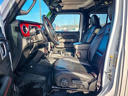 Used 2021 Jeep Gladiator Rubicon image 12