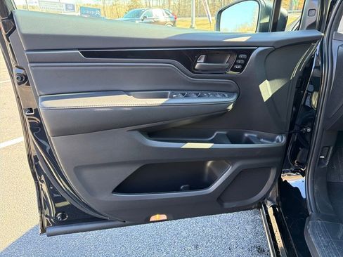 New 2026 Honda Odyssey Touring image 12