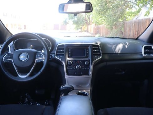 Used 2014 Jeep Grand Cherokee Laredo w/ Quick Order Package 23E AWD/4WD image 16
