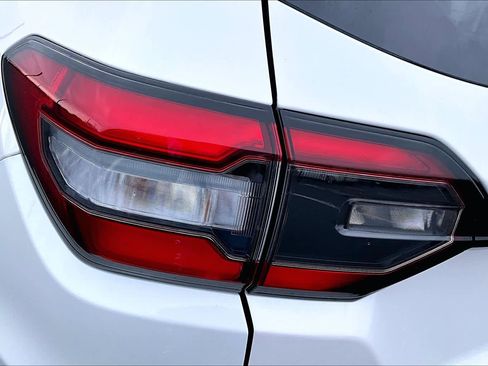 Used 2025 Honda Pilot EX-L image 28