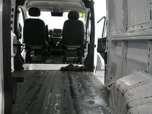 Used 2024 RAM ProMaster 2500 w/ Convenience Group FWD image 12