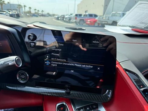 Used 2021 Chevrolet Corvette Stingray w/ Z51 Performance Package image 24