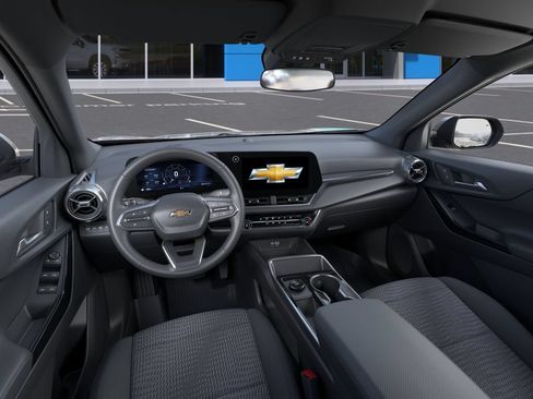 New 2027 Chevrolet Equinox LT w/ LPO, Floor Liner Package FWD image 15
