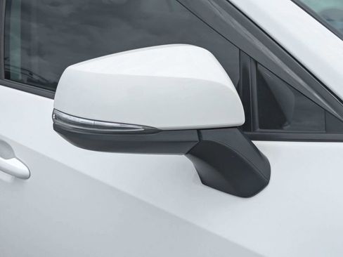 Used 2023 Toyota RAV4 XLE w/ Convenience Package FWD image 12