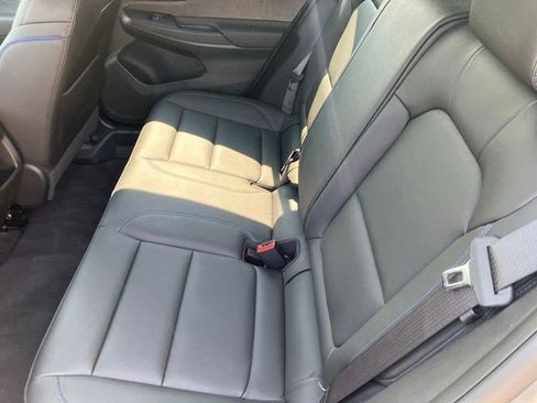 Used 2025 Buick Envista Sport Touring w/ Convenience II Package FWD image 25