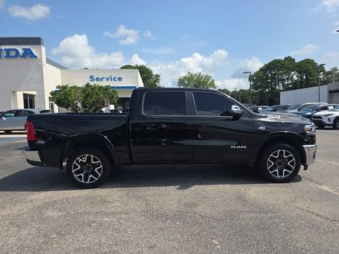 Used 2026 RAM 1500 Laramie AWD/4WD image 3