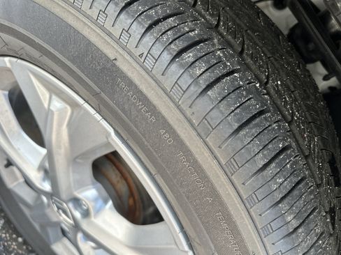 Used 2024 Honda HR-V LX image 7