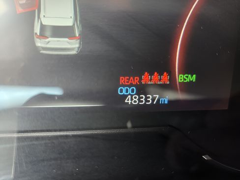 Used 2024 Toyota RAV4 XLE FWD image 30