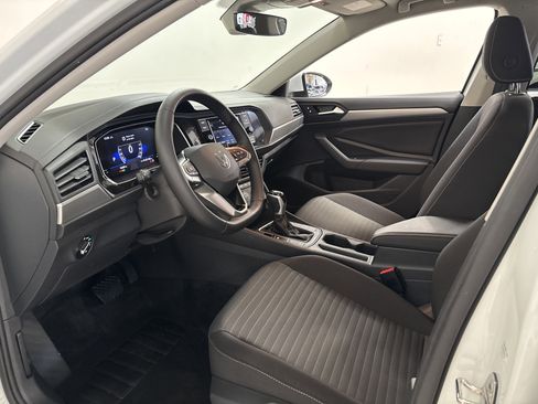 Used 2024 Volkswagen Jetta S image 5