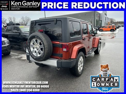 Used 2014 Jeep Wrangler Unlimited Sahara w/ Connectivity Group image 9