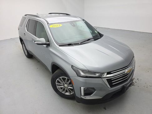 Used 2023 Chevrolet Traverse LT AWD/4WD image 1
