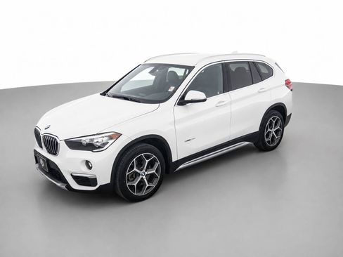 Used 2017 BMW X1 sDrive28i FWD image 9