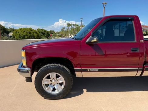 Used 1995 Chevrolet Silverado 1500 4x4 Regular Cab image 10