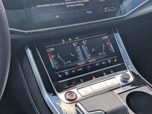 Used 2025 Audi SQ8 Premium Plus AWD/4WD image 21