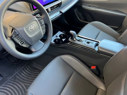 New 2026 Toyota Prius XLE image 9