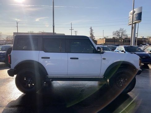 Used 2023 Ford Bronco Wildtrak image 4