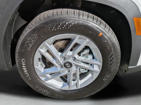 New 2026 Hyundai Tucson SE image 14