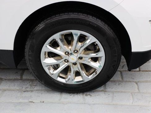 Used 2019 Chevrolet Equinox LS image 41