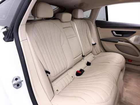 Used 2022 Mercedes-Benz EQS 450+ Sedan image 37