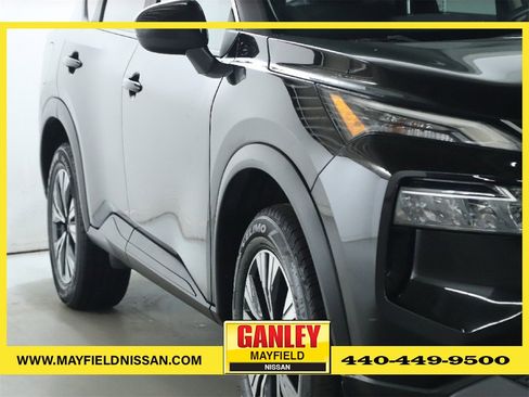 Used 2023 Nissan Rogue SV image 9