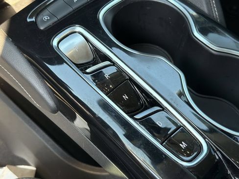 Used 2023 Buick Envision Preferred FWD image 11