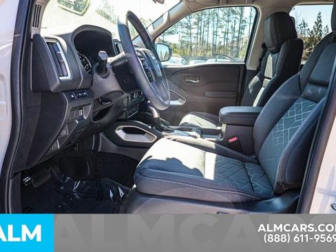 Certified 2025 Nissan Frontier SV w/ SV Convenience Package image 18